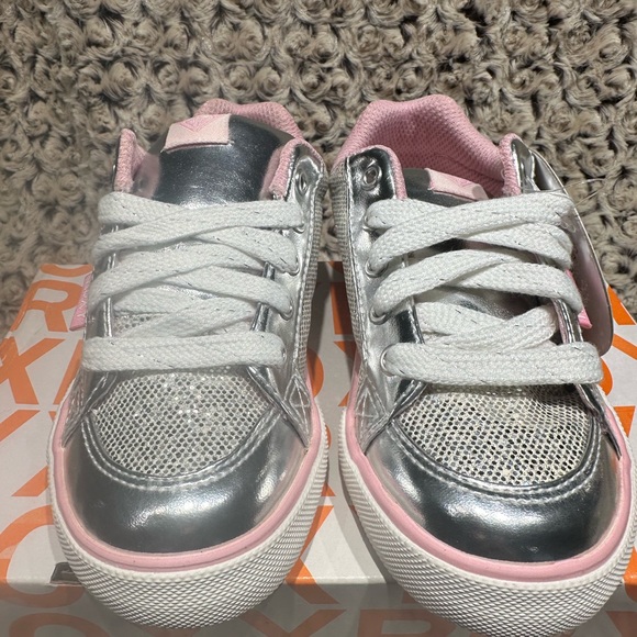 ROXY Girls Aliso Silver Sparkle Sneakers Girls US Size 10 Brand New With Box - Picture 8 of 11
